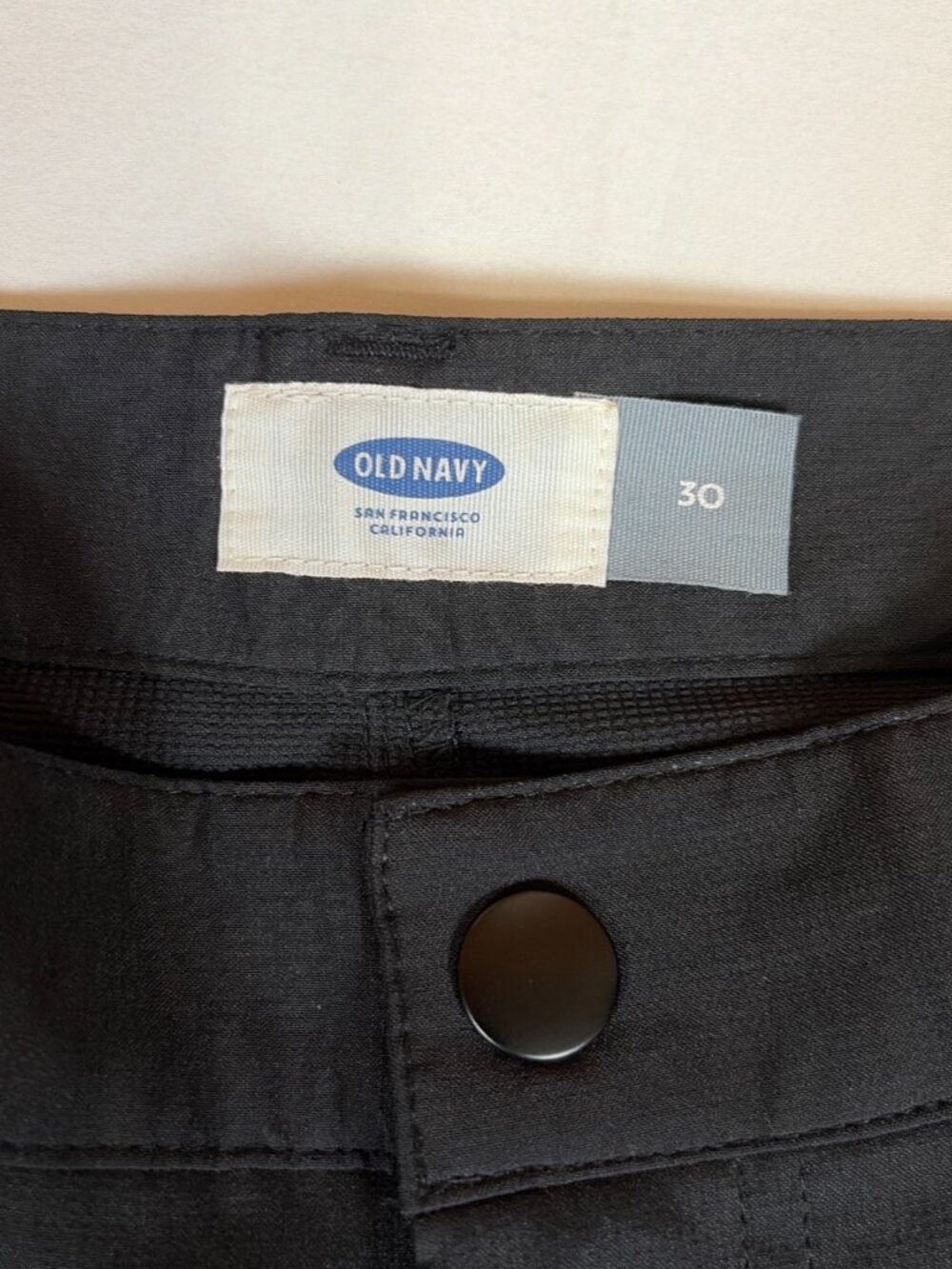 NWOT Old Navy Active At The Knee Shorts Men's 30 Black - Picture 4 of 7